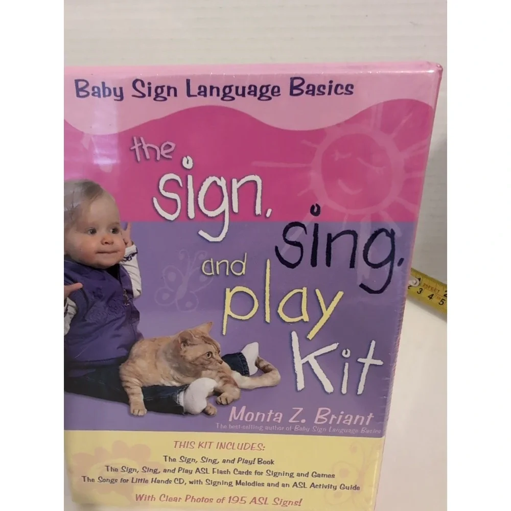 Sign,‎ Sing, and Play!: Fun Signing Activities for You and Your Baby